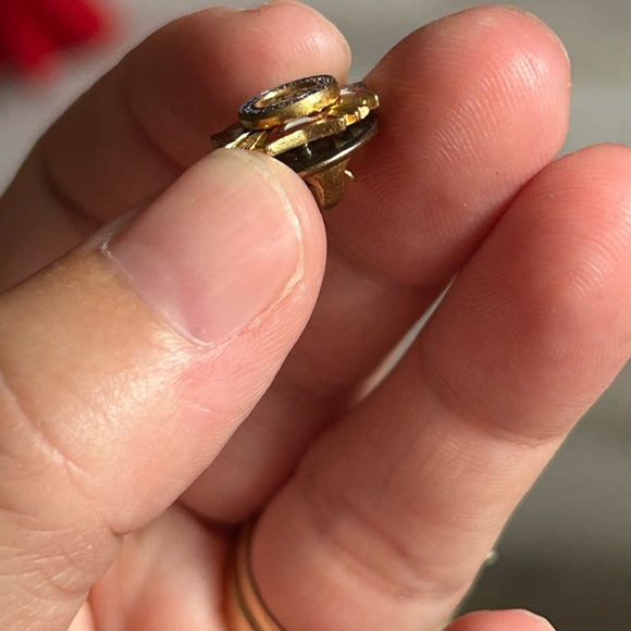 5/$25 USA veteran of foreign war Gold and Red Enamel Pin 💚 - Picture 4 of 6